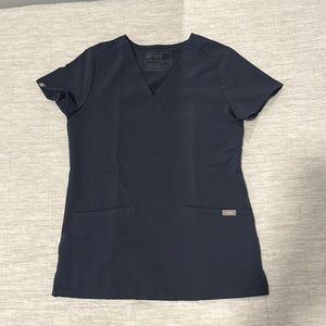 Figs scrub top XXS. Pewter gray color. only used a couple of times, like new.